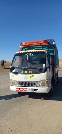 camion-jac-1040-2015-mdaourach-souk-ahras-algerie