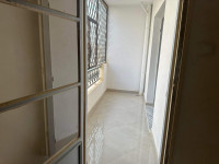 appartement-vente-f3-alger-ain-naadja-algerie