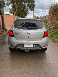 voitures-dacia-sandero-2018-stepway-restylee-ain-naadja-alger-algerie