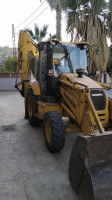 engin-komatsu-wb93-retro-chargeur-2012-ghazaouet-tlemcen-algerie