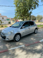 voitures-renault-clio-3-2010-dynamique-blida-algerie