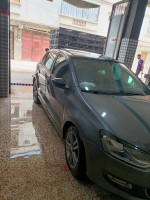 voitures-volkswagen-polo-2013-black-et-silver-reghaia-alger-algerie