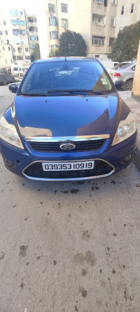 voitures-ford-focus-5-portes-2009-ghia-setif-algerie