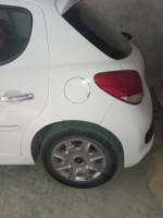 voitures-peugeot-207-2012-el-kantara-biskra-algerie