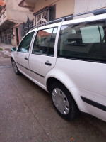 voitures-volkswagen-golf-4-2006-hammedi-boumerdes-algerie