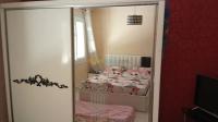 غرف-نوم-tres-belle-chambre-a-coucher-lustrerideau-prix-choc-بئر-مراد-رايس-الجزائر