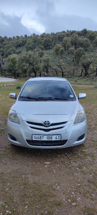 voitures-toyota-yaris-2008-terrai-bainem-mila-algerie