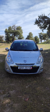 voitures-renault-clio-3-2010-terrai-bainem-mila-algerie