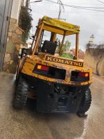 engin-komatsu-clark-6-ton-1989-medea-algerie