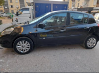 voitures-renault-clio-3-2011-damous-tipaza-algerie