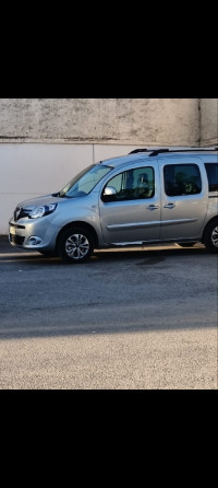 voitures-renault-kangoo-2022-privilege-mascara-algerie