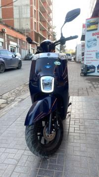 motos-et-scooters-vms-cuxi-2023-kouba-alger-algerie