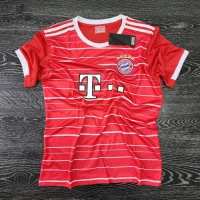 T_shirt football bayern Munich rouge taille L qualité good mbrodi
