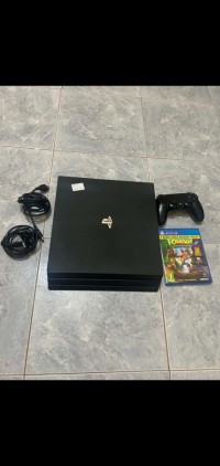 أجهزة-ألعاب-الفيديو-playstation-4-pro-باب-الواد-الجزائر