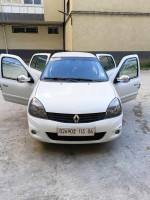 citadine-renault-clio-campus-2013-bye-bejaia-algerie