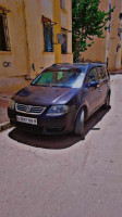 break-familiale-volkswagen-touran-2006-ain-arnat-setif-algerie