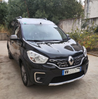 voitures-renault-kangoo-2024-souk-ahras-algerie