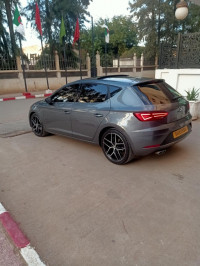 voitures-seat-leon-2018-beats-bir-mourad-rais-alger-algerie