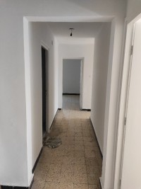 شقة-كراء-5-غرف-الجزائر-باب-الزوار