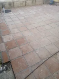 Nettoyage sol en terré cuite 