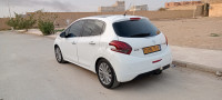 voitures-peugeot-208-2015-allure-facelift-ain-khadra-msila-algerie