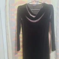Robes en velours verte ou marron