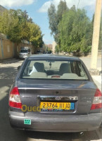 voitures-hyundai-accent-2011-gls-sour-el-ghouzlane-bouira-algerie