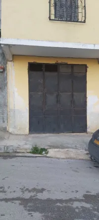 Garage à louer au niveau 40HA jijel surface de 43m2 hauteur sous plafond 4,50 m