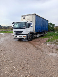 camion-fuso-2017-reghaia-alger-algerie