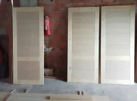 Menuisier Fabrication de portes bois de très haut qualité