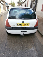 voitures-renault-clio-2-2001-bouira-algerie