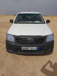 السيارات-النفعية-toyota-hilux-2015-legend-dc-4x2-زريبة-الوادي-بسكرة-الجزائر