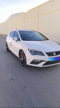 voitures-seat-leon-2018-fornaka-mostaganem-algerie