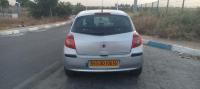 سيارات-renault-clio-3-2006-الكاليتوس-الجزائر