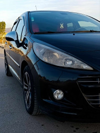 voitures-peugeot-207-2013-chetouane-tlemcen-algerie