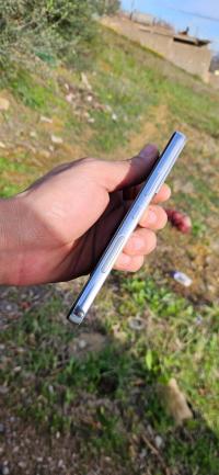 Samsung Galaxy s22 thumbnail 5