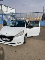 voitures-peugeot-208-2014-allure-tixter-bordj-bou-arreridj-algerie