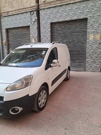 السيارات-النفعية-peugeot-partner-2013-العلمة-سطيف-الجزائر