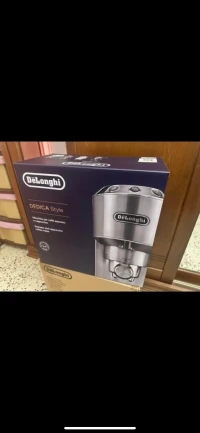Machine à café Barista Delonghi Dedica EC685 