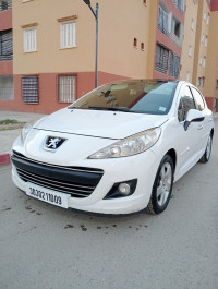 voitures-peugeot-207-2010-allure-chiffa-blida-algerie