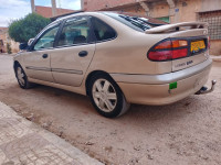 voitures-renault-laguna-1-2000-ain-deheb-tiaret-algerie