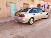 voitures-renault-laguna-1-2000-ain-deheb-tiaret-algerie