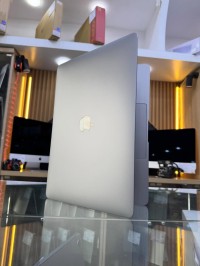 ماك-بوك-macbook-air-2020-m1-8gb256gb-باب-الزوار-الجزائر