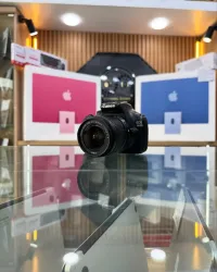 Canon 1100D avec 18-55mm en excellent état batterie et chargeur  Click : 8k
