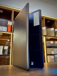 Asus vivobook 15 AMD A9-9425 Radeon 8/256 15pouce FHD