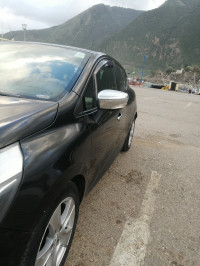 voitures-renault-clio-4-2013-jijel-algerie