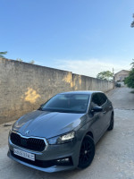 moyenne-berline-skoda-fabia-facelift-2023-skikda-algerie