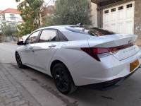 voitures-hyundai-elantra-2023-bordj-bou-arreridj-algerie