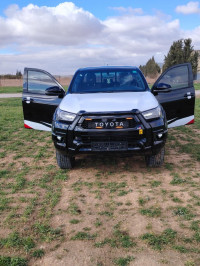 utilitaire-toyota-hilux-2023-gr-taya-setif-algerie