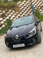 voitures-renault-clio-5-2021-intense-avec-camera-bir-mourad-rais-alger-algerie